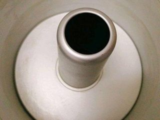 14、7寸中空戚风蛋糕(新手零失败),准备好 模具