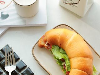 19、牛角汉堡,成品图