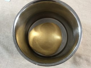 3、全蛋吐司-黑金刚吐司,程序结束后,取出面团,揉圆后放入干净的容器中