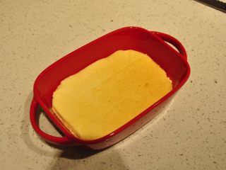 40、日式豆乳盒子蛋糕,底部放入一片蛋糕