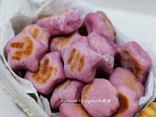 15、紫薯小面包,成品图