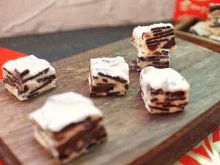 12、奥利奥雪花酥,近看