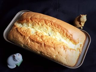 19、蓝莓玉枕蛋糕,冷却后的蛋糕很饱满，不回缩。