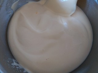 9、圣诞杯子蛋糕,蛋糕糊就做好啦