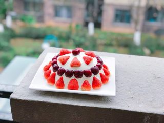 15、草莓季的惊喜——草莓炸弹蛋糕,成品图