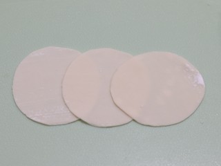 2、脆皮酱香饼,三张叠起来