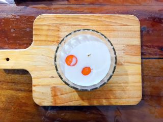 5、美丽早餐开启美好心情之法式多士,牛奶里打入鸡蛋!