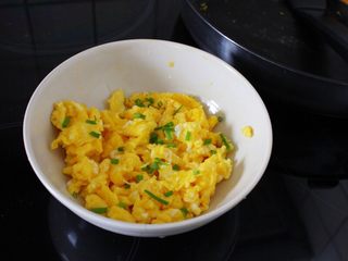 5、三文鱼鸡蛋三明治,8.如果像这样就略微有点干。