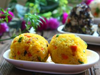 7、彩色饭团,給宝宝吃的