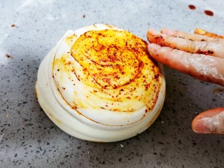 15、辣子锅盔,压成饼