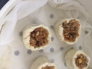 22、糯米烧卖,热水上锅蒸30分钟就可以出锅啦