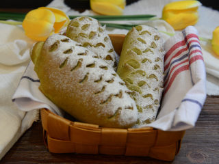 20、抹茶凤梨全麦面包,成品图。