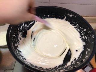 12、新晋咸口网红——海苔肉松咸蛋黄雪花酥,快速炒啊炒啊炒