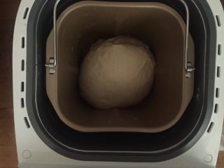 3、mini小餐包,直接放面包机发酵。