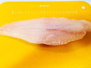 7、低脂减肥-蒸出来滴龙利鱼凤尾虾球,龙利鱼解冻