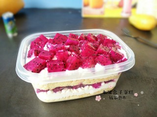 19、火龙果盒子蛋糕,敏茹意作品~火龙果盒子蛋糕