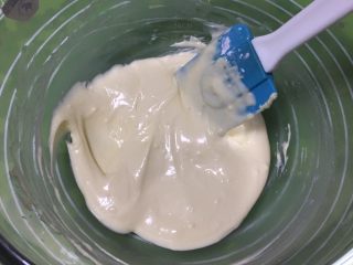 10、喜饼+椰蓉奶酪味,翻拌至均匀。