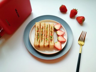 15、全麦蔬菜三明治,营养满分。