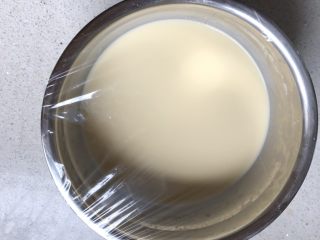 5、奶香布丁,静置一小时。