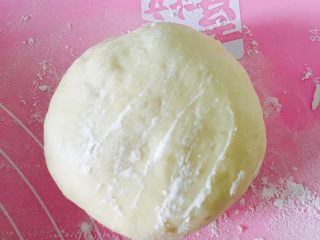 16、椰蓉面包,包好的口冲下放