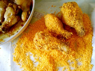 9、烤箱~孜然鸡翅根,图中这样裹均匀了