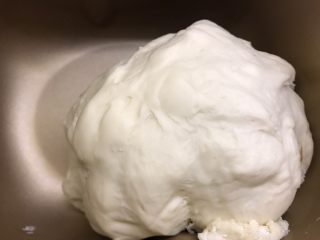 6、松软奶香白馒头,按搅拌功能搅拌