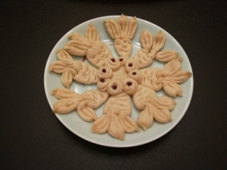 14、新文美食  小鱼蒸饼,成品图