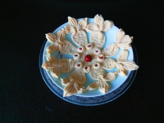 15、新文美食  小鱼蒸饼,成品图