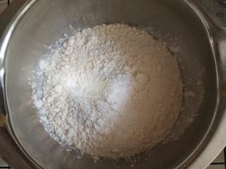 4、平底锅舒芙蕾,泡打粉和低粉混合