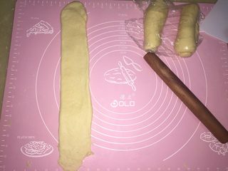 20、吐司,二次擀卷
