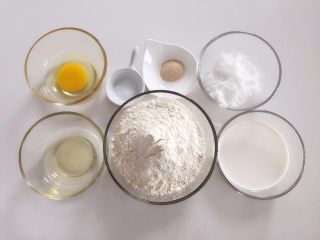 1、宝宝版拉丝超软吐司—一次发酵,快速方便!,准备好所有食材