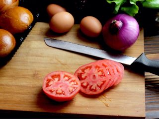 2、mini早餐堡,番茄切片