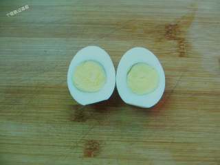 15、咖喱鸡排饭,免炸版,鸡蛋水煮后播壳切开