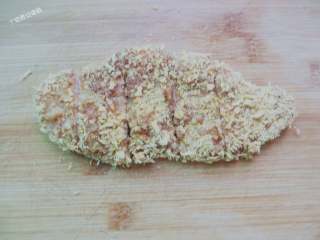 16、咖喱鸡排饭,免炸版,烤好的鸡排趁热切开