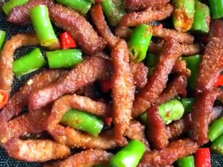 8、香辣猪肉干,香辣猪肉干做好