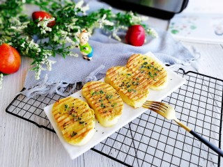 18、快手早餐+葱香黄金馒头片,成品图