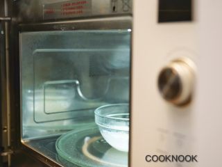 3、北海道芝士奶油杯子蛋糕,微波45秒