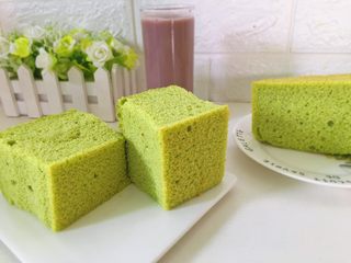 16、菠菜戚风蛋糕,开吃^_^
