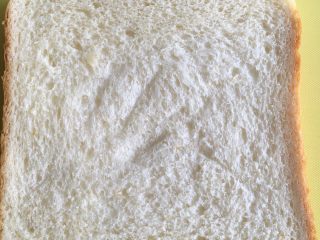 23、四种方式吃吐司,棉花糖吐司：吐司片摆好