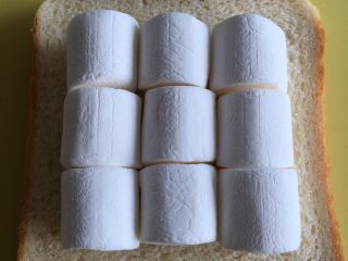 24、四种方式吃吐司,居中摆放好棉花糖