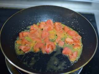 9、罗宋汤,炒出少许汁水