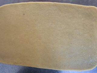 1、东北风情 东北老式大饼干,和面 发酵粉不要碰到糖和盐