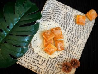 16、东北风情 东北老式大饼干,出炉