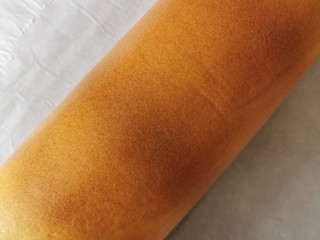 14、柠檬低糖蛋糕卷????,用刀分切开