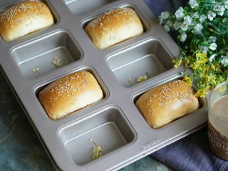 15、炼奶小土司,成品图