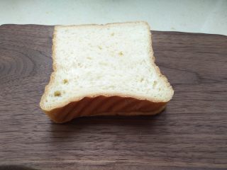 1、口袋三明治,1. 准备好土司片