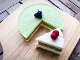 17、抹茶酸奶双色吐司,成品图。