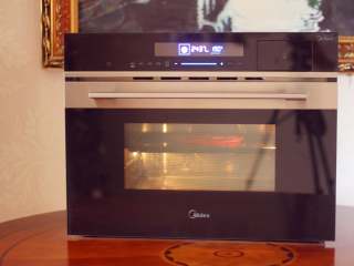 1、巧克力华夫饼,选择热风功能，190度烤25分钟即可