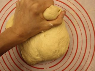 9、奶油面包（不用烤箱）,和面