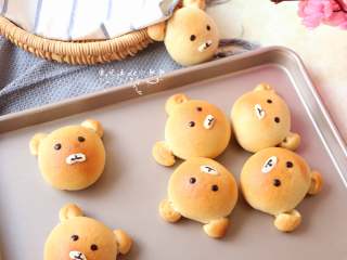18、轻松熊小面包,一个个萌萌哒~